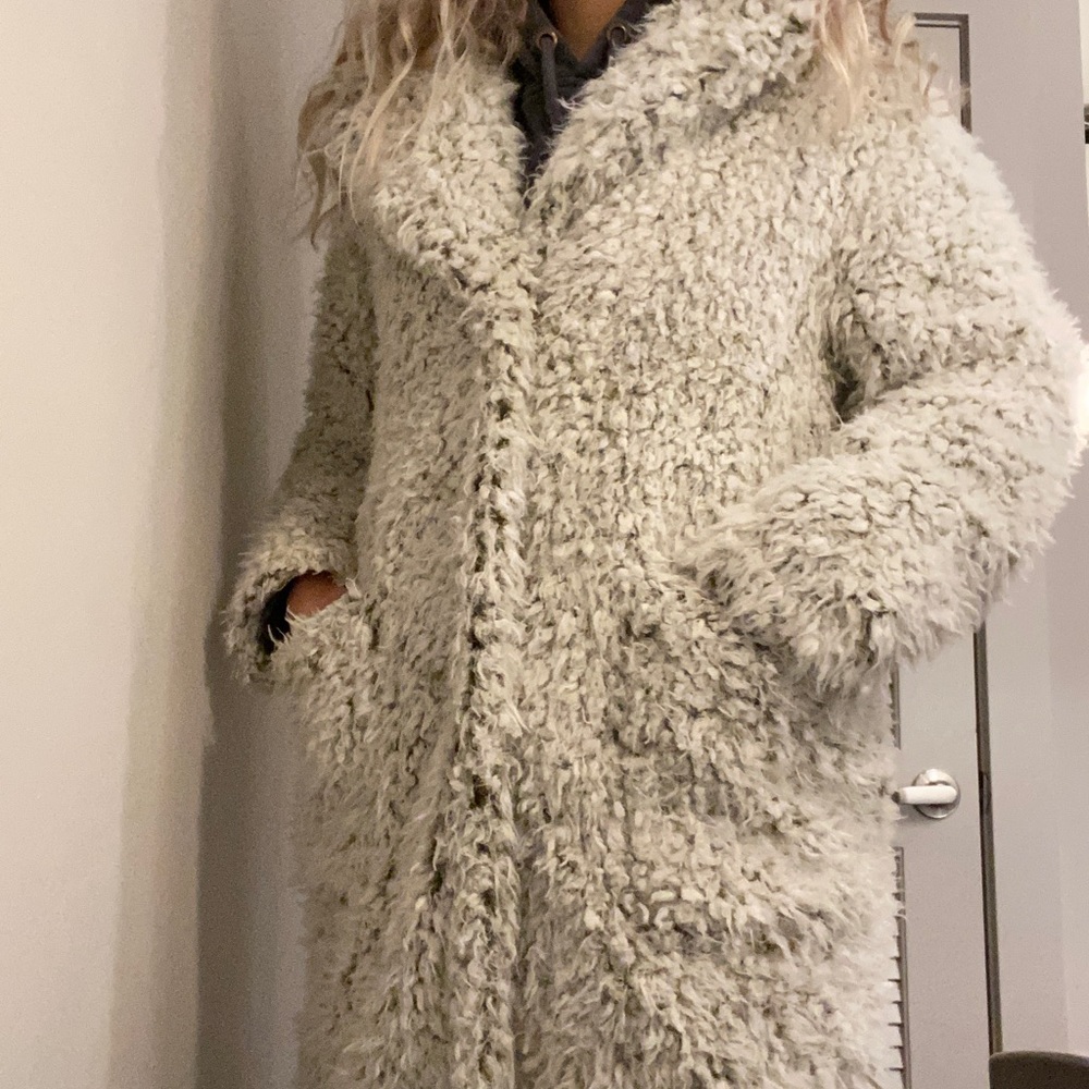 Chic Anthropologie Furry Coat